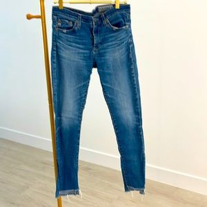 AG denim skinny jean. Size 26 R.